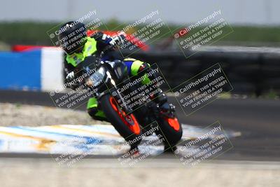 media/Jun-07-2025-TrackDaz (Sat) [[4413525952]]/C Group/1240pm (Turn 1)/